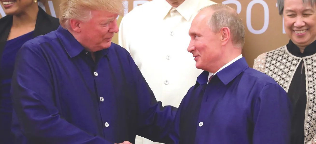 An image of Donald Trump and Vladimir Putin shaking hands.