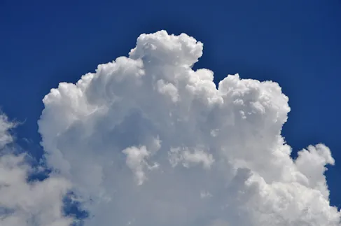Fotografía de un cúmulo de nubes.