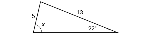 Un triángulo. Un ángulo es de 22 grados con el lado opuesto = 5. Otro ángulo es de x grados con el lado opuesto = 13.