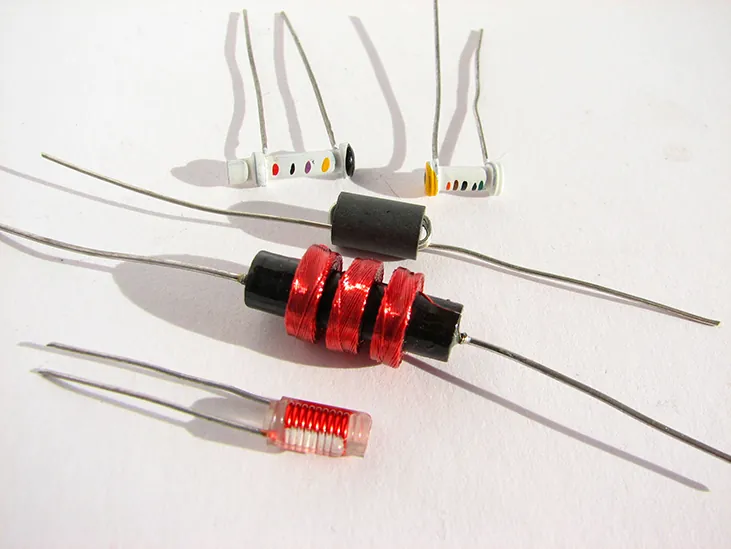 Photograph of a variety of inductors.