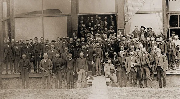 A photograph shows members of the People’s Party gathered outside of their nominating convention in Nebraska.