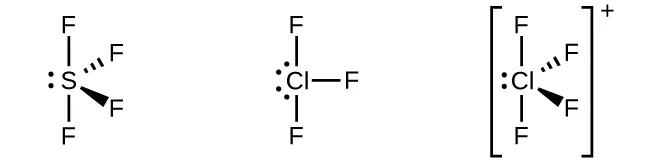 Se muestran tres estructuras de Lewis junto con las designaciones de la forma molecular. La imagen de la izquierda muestra un átomo de azufre unido individualmente a cuatro átomos de flúor. El átomo de azufre tiene un par solitario de electrones mientras que cada flúor tiene tres. Dos átomos de flúor se dibujan verticalmente hacia arriba y hacia abajo desde el azufre, mientras que los otros dos se muestran entrando y saliendo de la página. La segunda estructura muestra un átomo de cloro unido individualmente a tres átomos de flúor. El cloro tiene dos pares solitarios de electrones mientras que el flúor tiene tres. Dos átomos de flúor se dibujan verticalmente hacia arriba y hacia abajo desde el azufre, mientras que el otro se muestra horizontalmente. La estructura de la derecha muestra un átomo de cloro unido individualmente a cuatro átomos de flúor. El átomo de cloro tiene un par solitario de electrones y un superíndice de signo positivo, mientras que cada flúor tiene tres pares solitarios de electrones. Dos átomos de flúor se dibujan verticalmente hacia arriba y hacia abajo desde el azufre, mientras que los otros dos se muestran entrando y saliendo de la página.