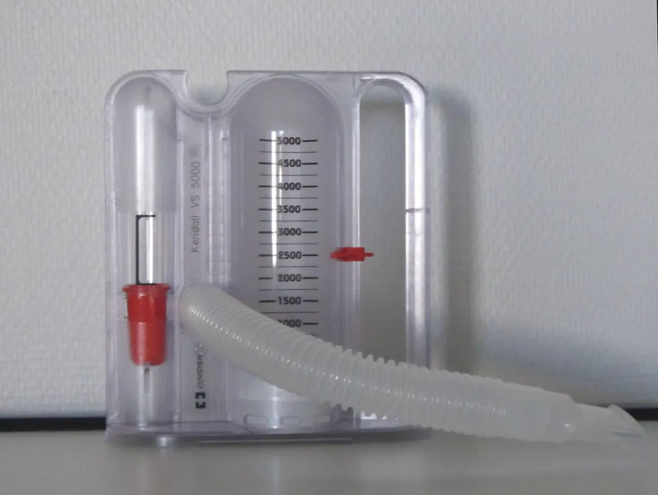 Photo of a spirometer.