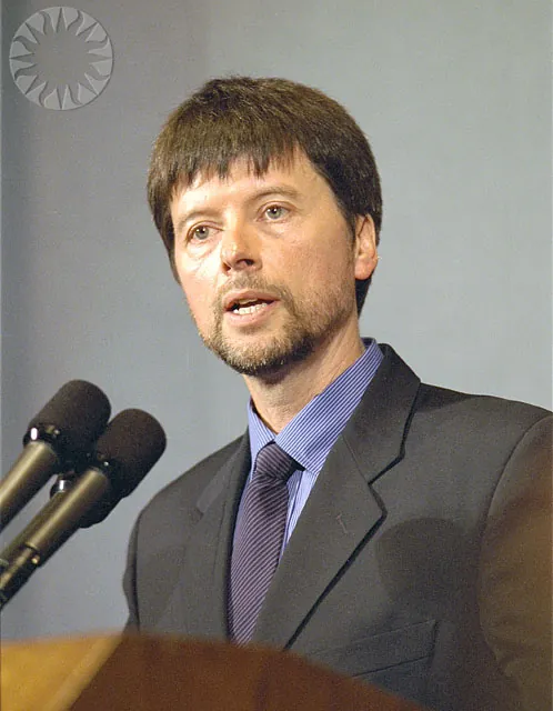 Ken Burns is an American historian and documentarian.
