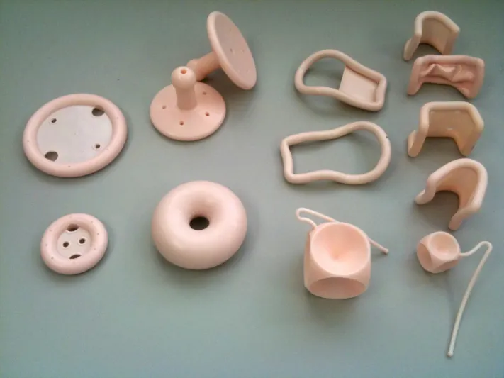 Image of various types, sizes, and shapes of pessaries.